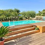Trullo Il Carrubo *