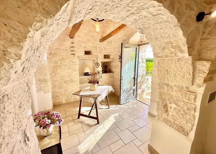 Trullo Il Carrubo